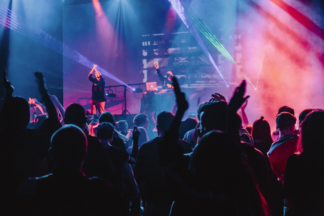 Voice & Stage Karaoke Club